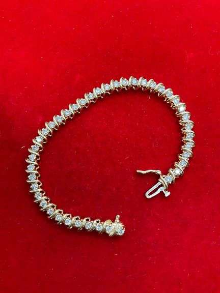 CERTIFIED 14K GOLD AND DIAMOND TENNIS BRACELET. 3.00 CARAT