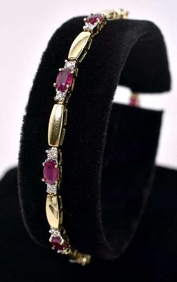 Exquisite Ruby And Diamond Bracelet in Yellow Gold