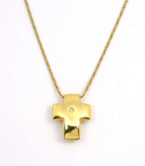 Stylish 18k Cross on Necklace