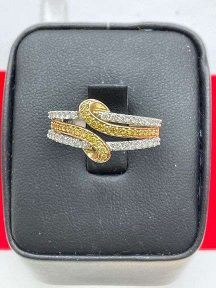 CERTIFIED BRAND NEW LADIES 14K WHITE AND YELLOW GOLD DIAMOND RING.