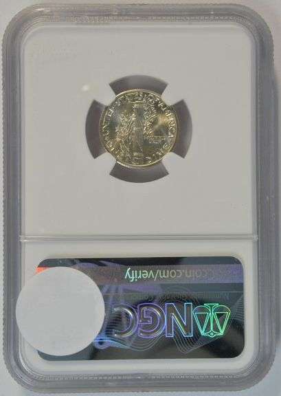 Amazing super Gem BU 1943-D Mercury Dime. NGC MS67 FB