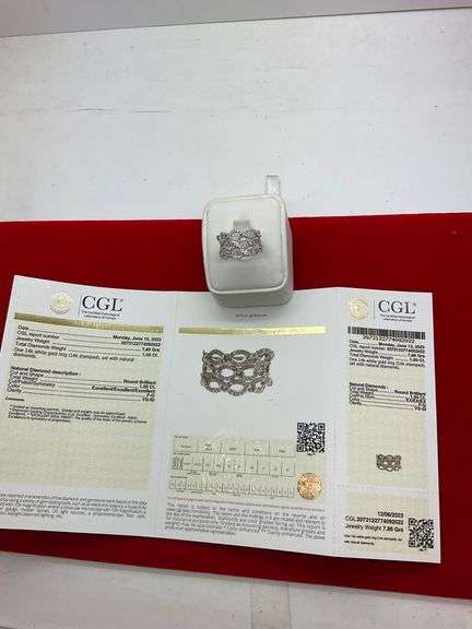CERTIFIED BRAND NEW 14K WHITE GOLD AND DIAMOND RING / BAND