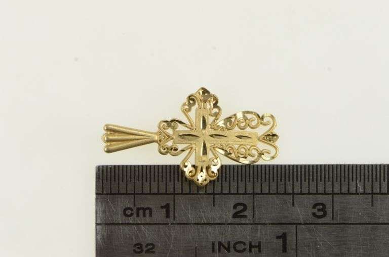 14K Yellow Gold Cross Filigree Diamond Cut Detail Faith Pendant