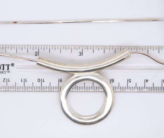 Italian Sterling Silver Circle Necklace