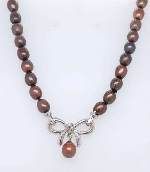 Vintage Pearl Necklace with Bow Clasp