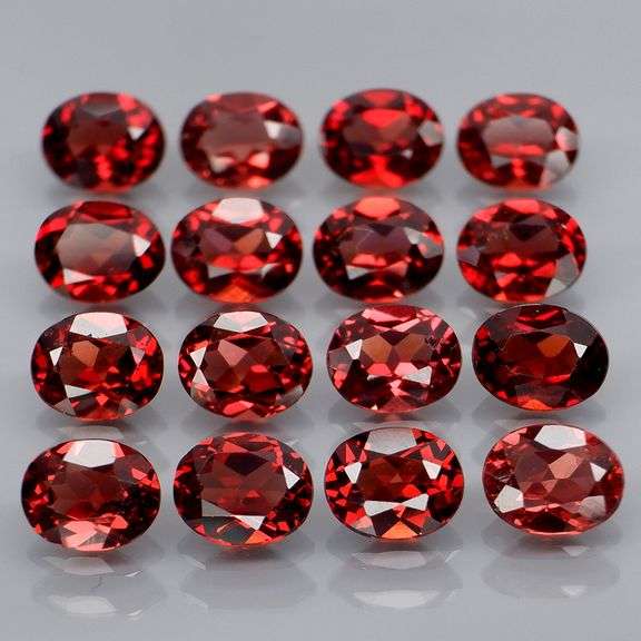 Set of 16 top red VS Garnets weighing 7.20 carats