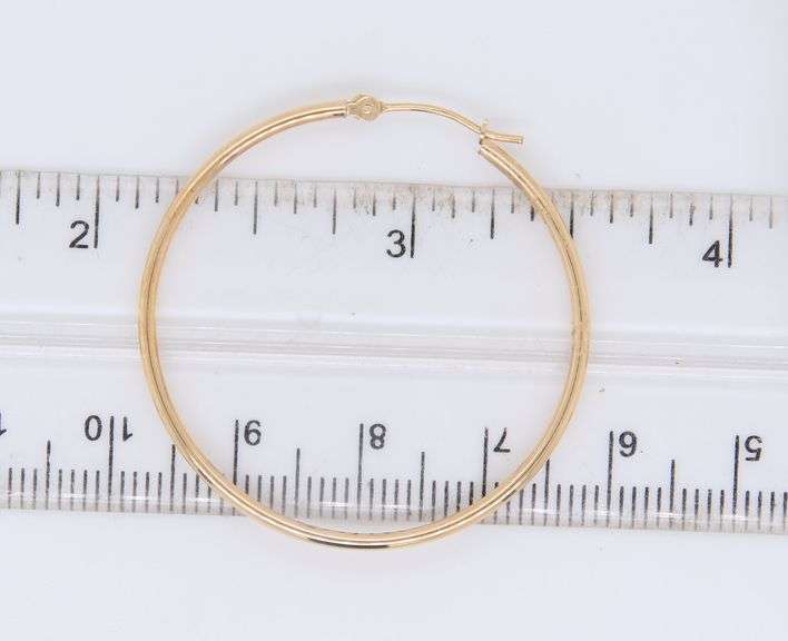 Nice Yellow Gold Thin Hoop Earrings