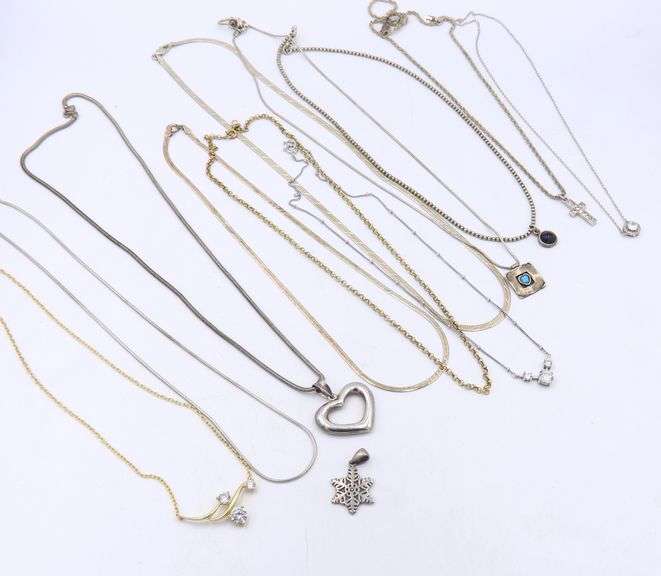 Group Lot of Vintage 925 Sterling Silver Chains and Pendants