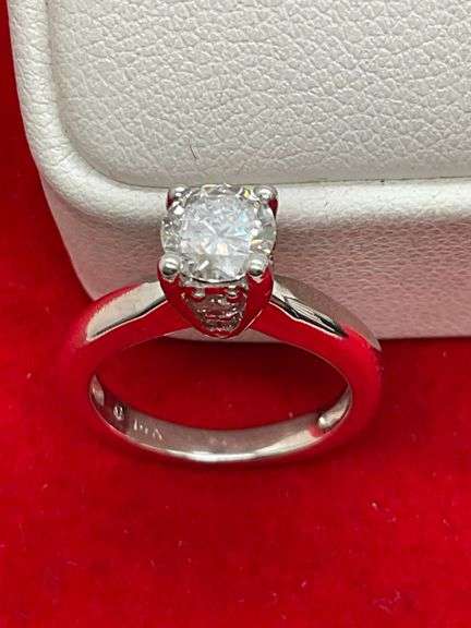 CERTIFIED 14KT SOLID WHITE GOLD & DIAMOND ENGAGEMENT RING