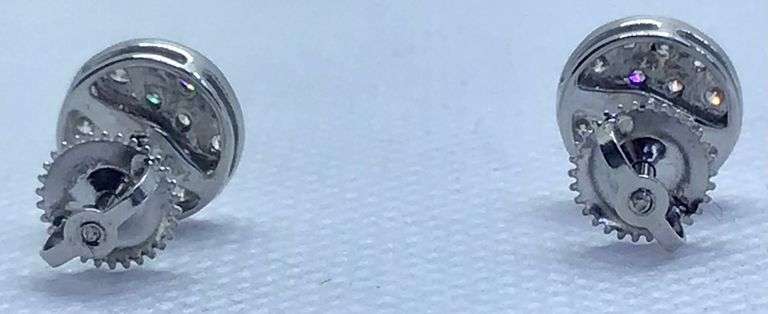 STUNNING 14K WHITE GOLD CLUSTER DIAMOND STUD EARRINGS