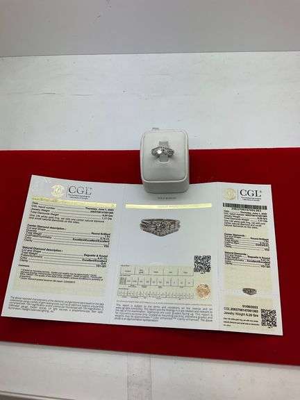 CERTIFIED 14K WHITE GOLD AND DIAMOND WEDDING SET