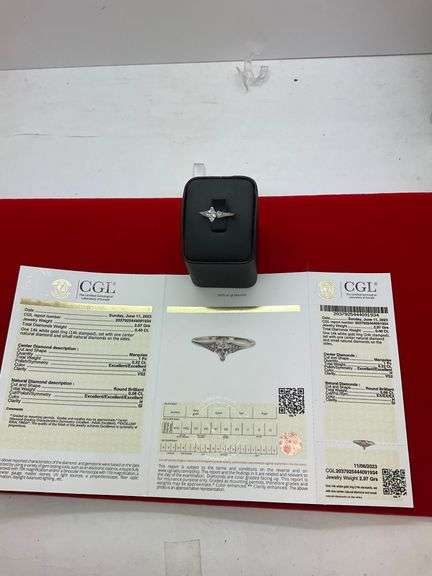 CERTIFIED 14K WHITE GOLD AND DIAMOND ENGAGEMENT RING