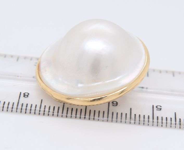 Elegant Yellow Gold 25mm Mabe Pearl Earclip Earrings