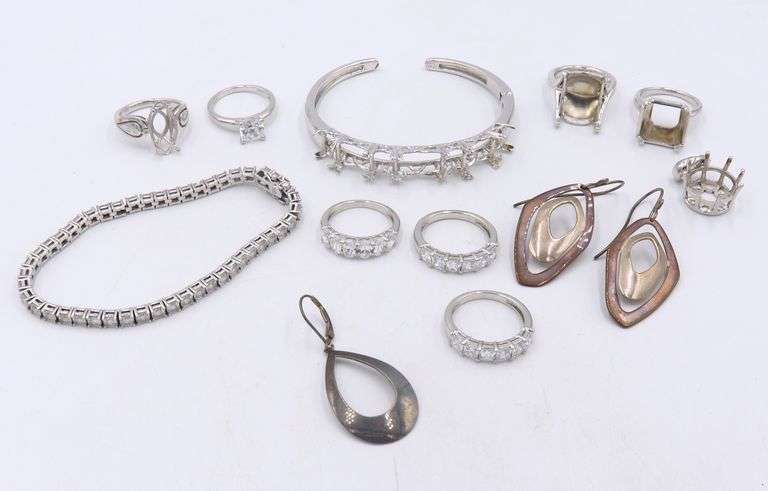 925 Sterling Silver Lot of Jewelry