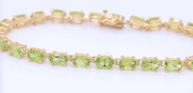 10KT Yellow Gold Peridot Tennis Bracelet