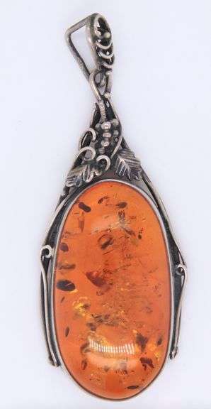 Art Deco 925 Sterling Silver Amber Pendant