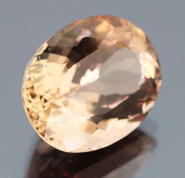 High grade 24.58ct VS Imperial Topaz