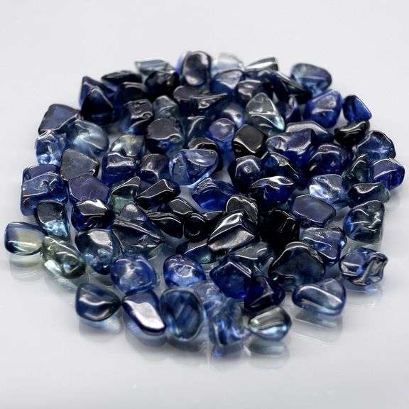 Really heavy and richly colored 31.20ct Sapphire set