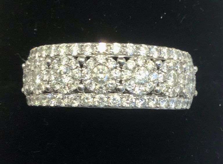 MESMERIZING 14K ICY WHITE GOLD MEN’S DIAMOND RING