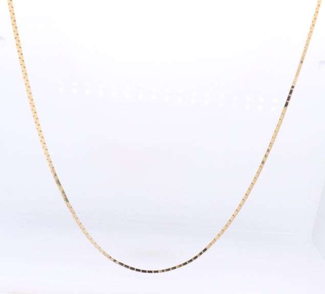 Simple Yellow Gold Mirror Box Chain Necklace