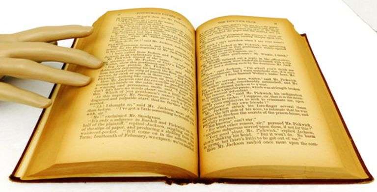 1889 Pickwick Papers, Charles Dickens