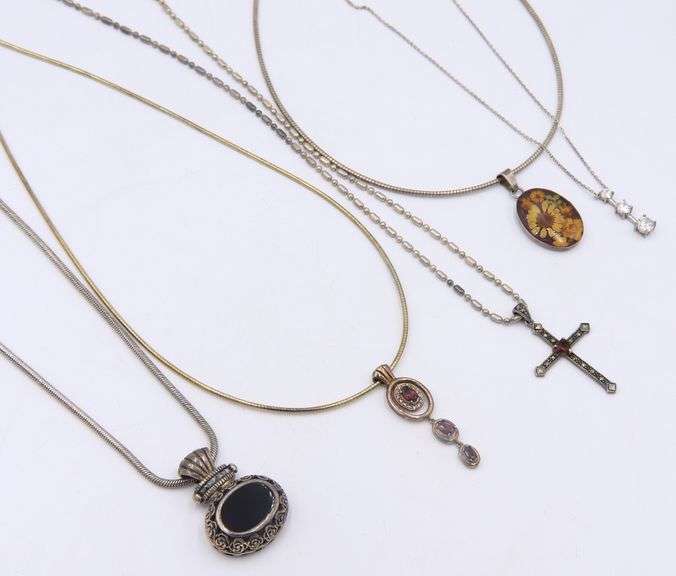 Group Lot of Vintage 925 Sterling Silver Pendants on Chains