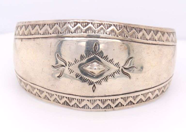 Vintage Navajo Sterling Silver Cuff