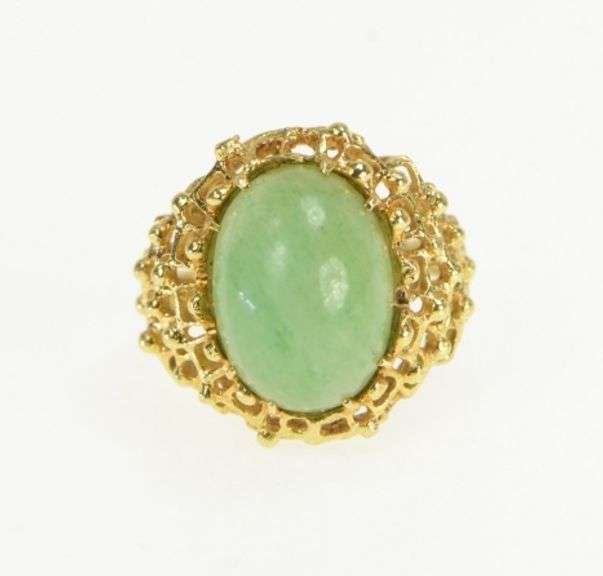 18K Yellow Gold Retro Jade Cabochon Ornate Textured Filigree Ring