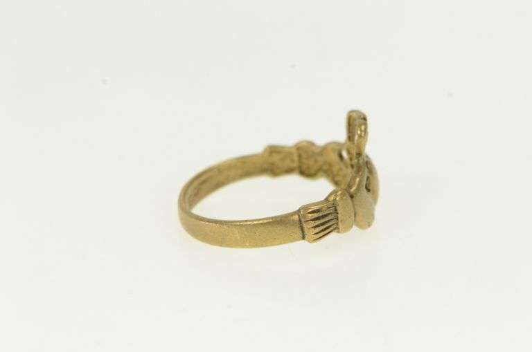 10K Yellow Gold Vintage Claddagh Traditional Celtic Loyalty Ring