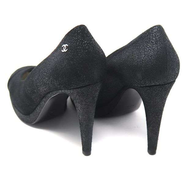 Chanel Crackled Lamp Pumps with Cap Tote