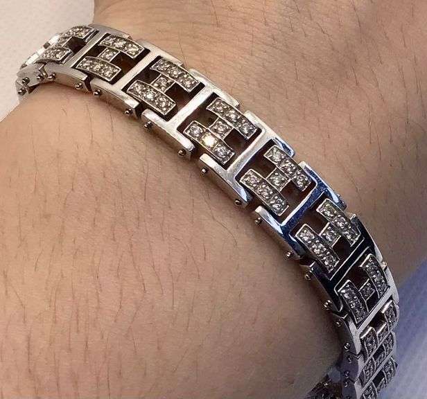 GORGEOUS VINTAGE STYLE 18K WHITE GOLD  DIAMOND BRACELET