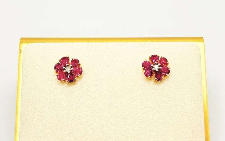 14KT SOLID YELLOW GOLD, RUBY, & DIAMOND FLOWER EARRINGS