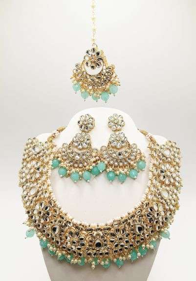 STUNNING 18KT GOLD PLATED ETHNIC EARRINGS, NECKLACE, & HEAD PIECE