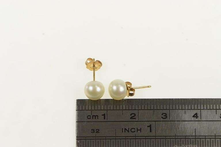 10K Yellow Gold 6.8mm Pearl Vintage Classic Simple Stud Earrings