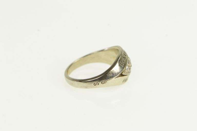 10K White Gold 1986 University of Maryland Ornate Class Ring
