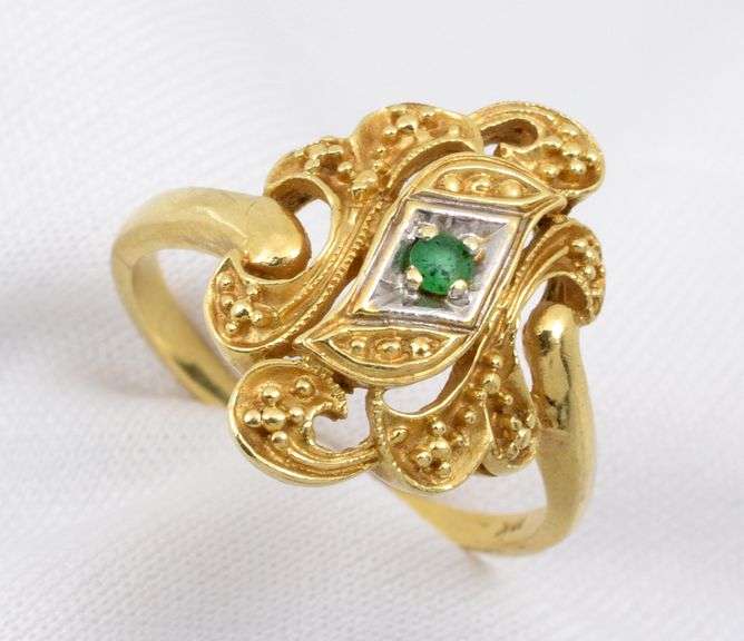 Fascinating Emerald Ring