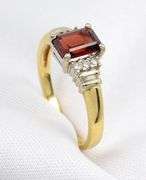 Classic Garnet & Diamond Ring