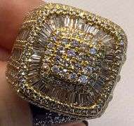 GLAMOROUS 14K YELLOW GOLD MULTI DIAMOND MEN’S RING