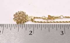 Tasteful Diamond Pendant Necklace In Yellow Gold