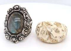 Group Lot of 2 Vintage 925 Sterling Silver Rings