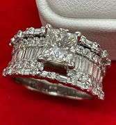CERTIFIED 14KWHITE GOLD AND DIAMOND ENGAGEMENT RING. 3.00 CARATS ALL NATURAL DIAMONDS