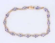 Pleasing Yellow Gold Tanzanite Cluster Bracelet
