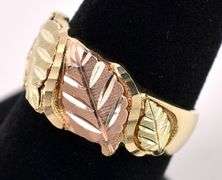 Elegant Leaf Ring In Yellow and Rose Gold