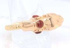 Charming Yellow Gold Panther Ring with Garnet