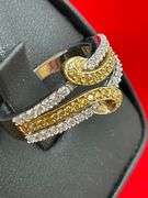 CERTIFIED BRAND NEW LADIES 14K WHITE AND YELLOW GOLD DIAMOND RING.