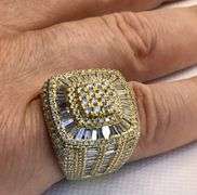 GLAMOROUS 14K YELLOW GOLD MULTI DIAMOND MEN’S RING