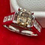 CERTIFIED BRAND NEW 18K WHITE GOLD AND DIAMOND ENGAGEMENT RING