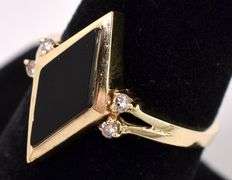 Magnificent Black Onyx and Diamond Ring In Yellow Gold