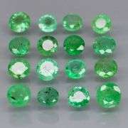 Vivid! Top green 2.51ct Colombian Emerald set
