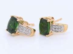 Attractive Set of Emerald and Spinel Pendant on Chain with Matching Earrings